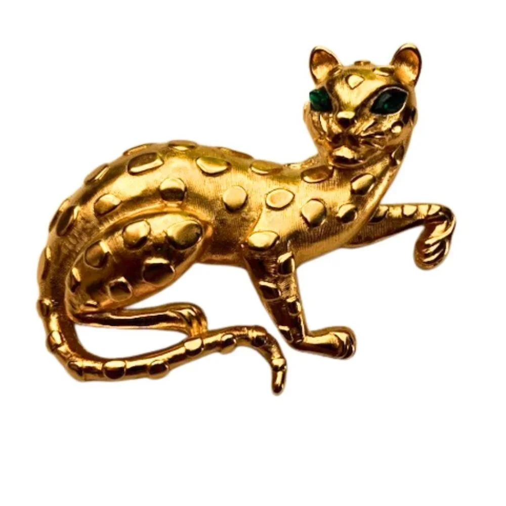 Vintage Crown Trifari Gold Leopard Cat Brooch with Box